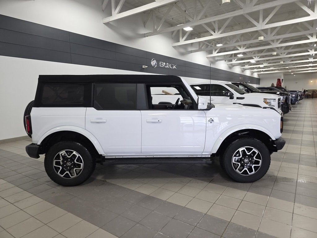 2024 Ford Bronco Outer Banks