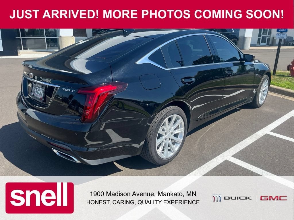 2022 Cadillac CT5 Luxury
