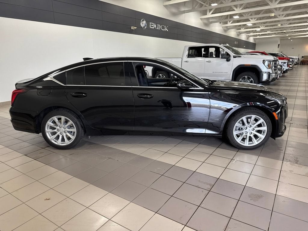 2022 Cadillac CT5 Luxury