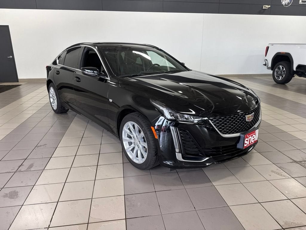 2022 Cadillac CT5 Luxury