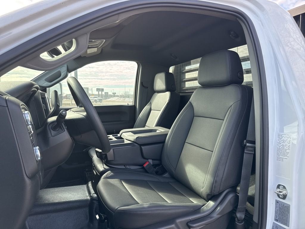 2026 GMC Sierra 3500 HD Chassis Cab Pro