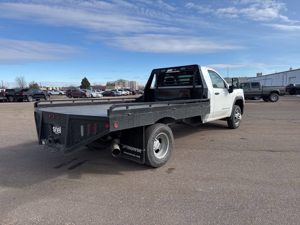 2026 GMC Sierra 3500 HD Chassis Cab Pro
