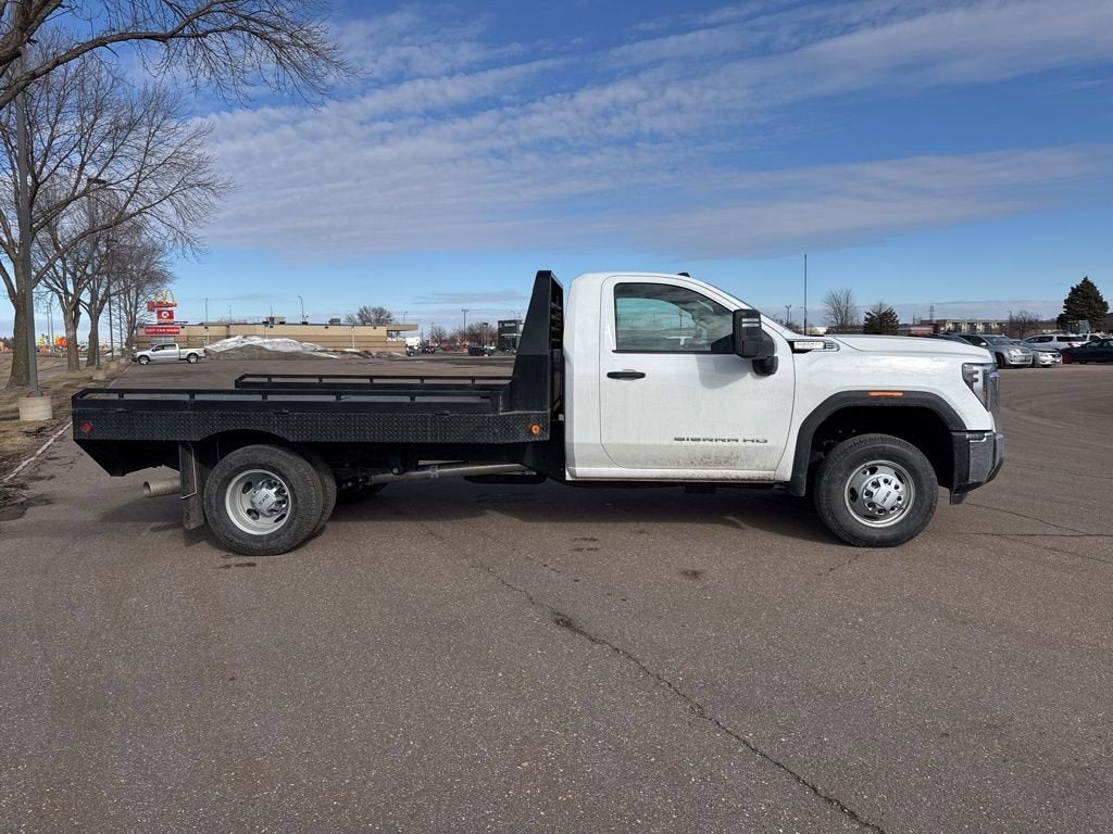 2026 GMC Sierra 3500 HD Chassis Cab Pro