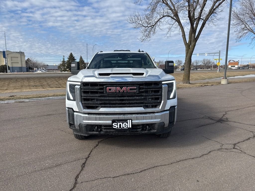 2026 GMC Sierra 3500 HD Chassis Cab Pro