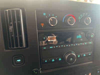 2026 GMC Savana Passenger LT