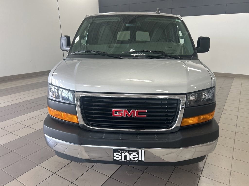 2026 GMC Savana Passenger LT
