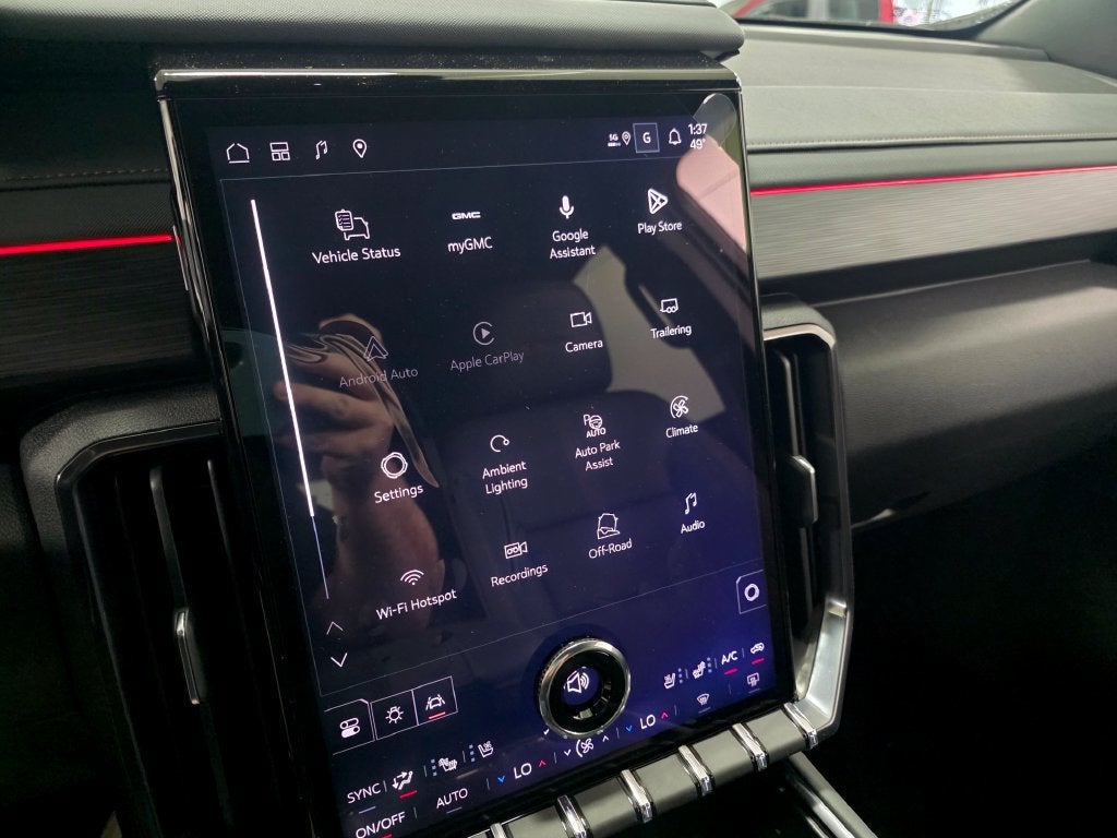 2027 GMC Acadia AT4