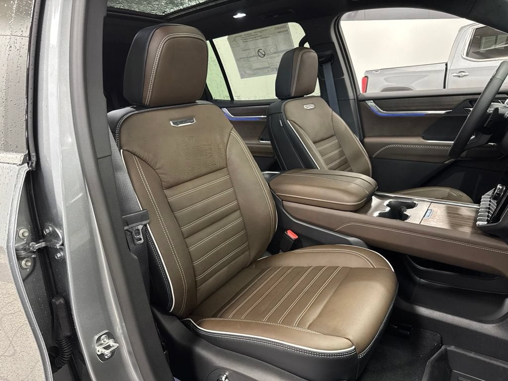 2027 GMC Acadia Denali Ultimate