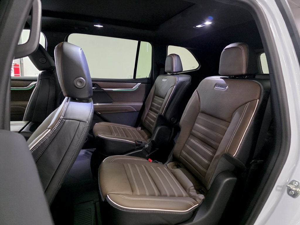 2027 GMC Acadia Denali Ultimate
