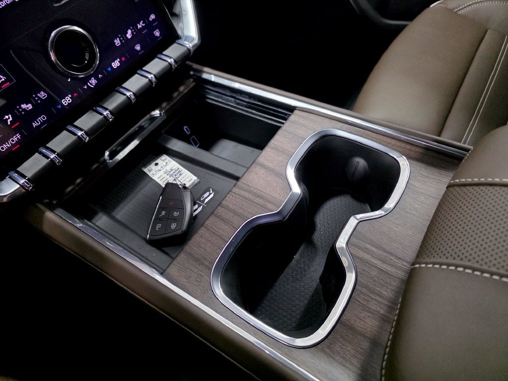 2027 GMC Acadia Denali Ultimate