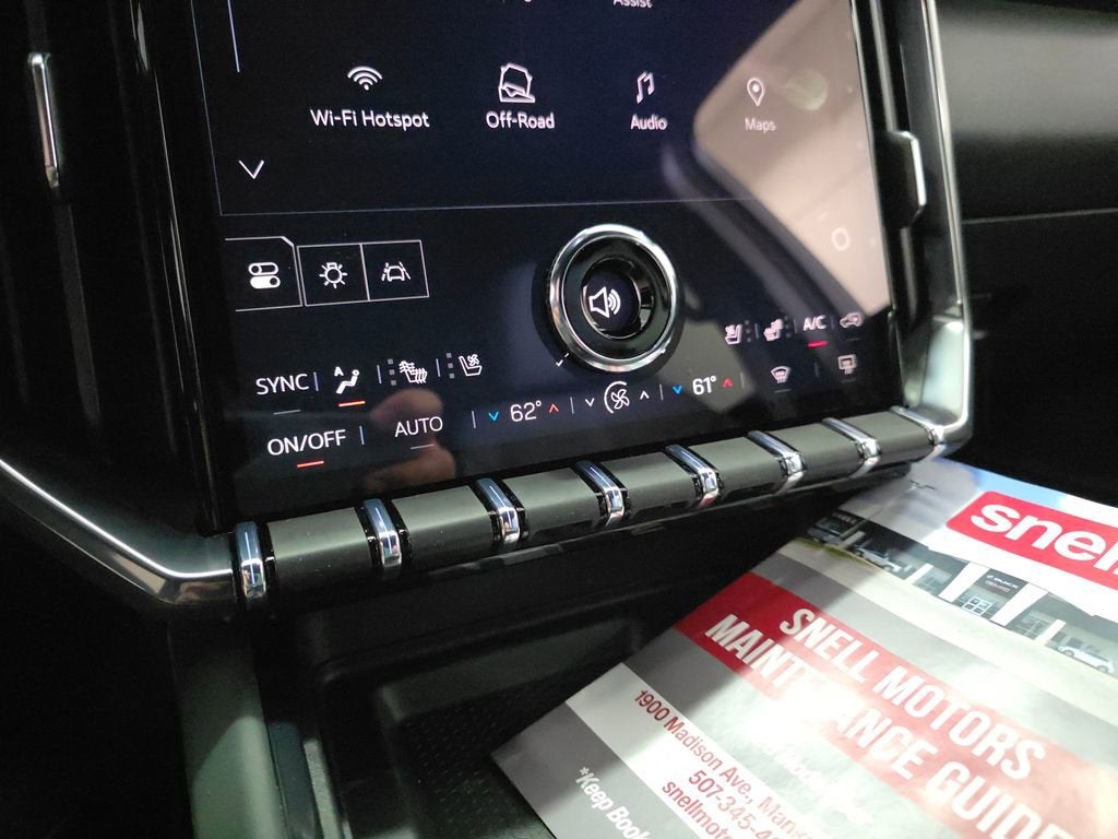 2026 GMC Acadia AT4