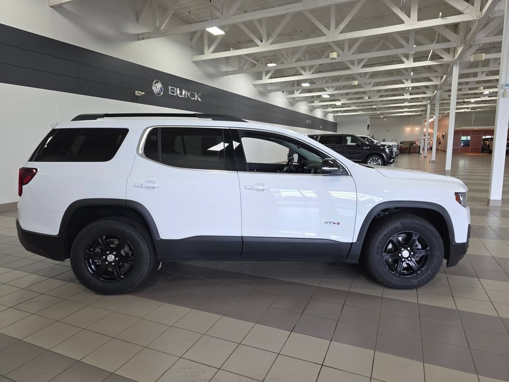 2021 GMC Acadia AT4