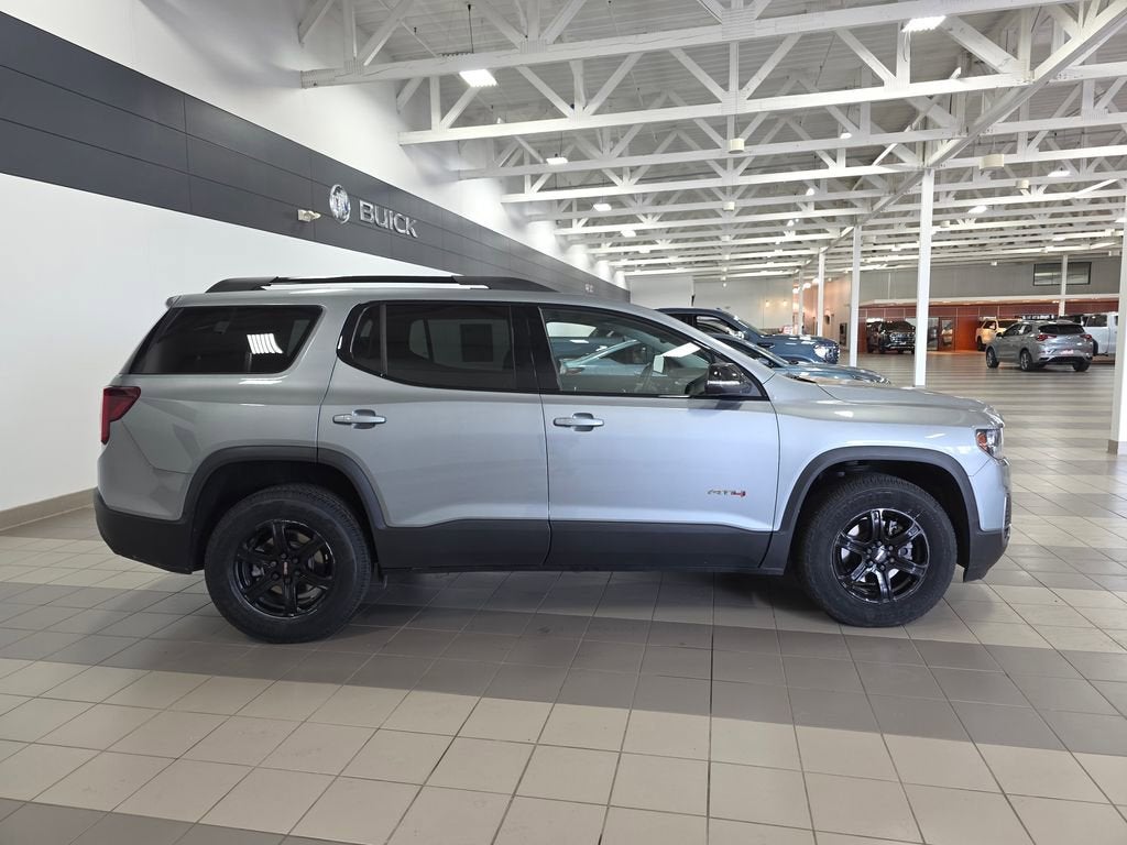 2023 GMC Acadia AT4