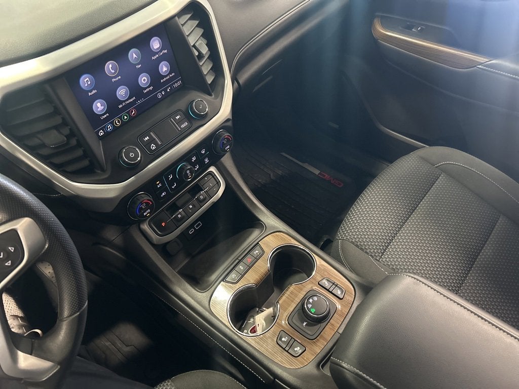 2022 GMC Acadia SLE