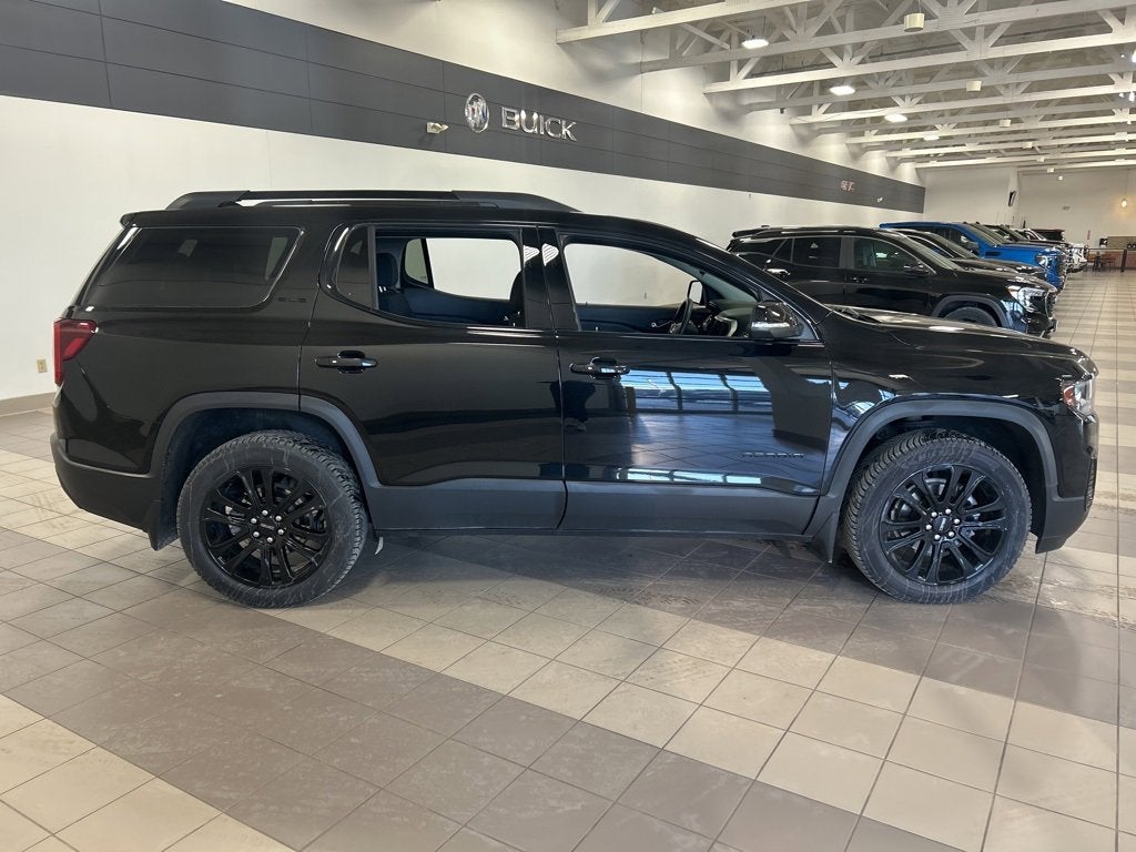 2022 GMC Acadia SLE