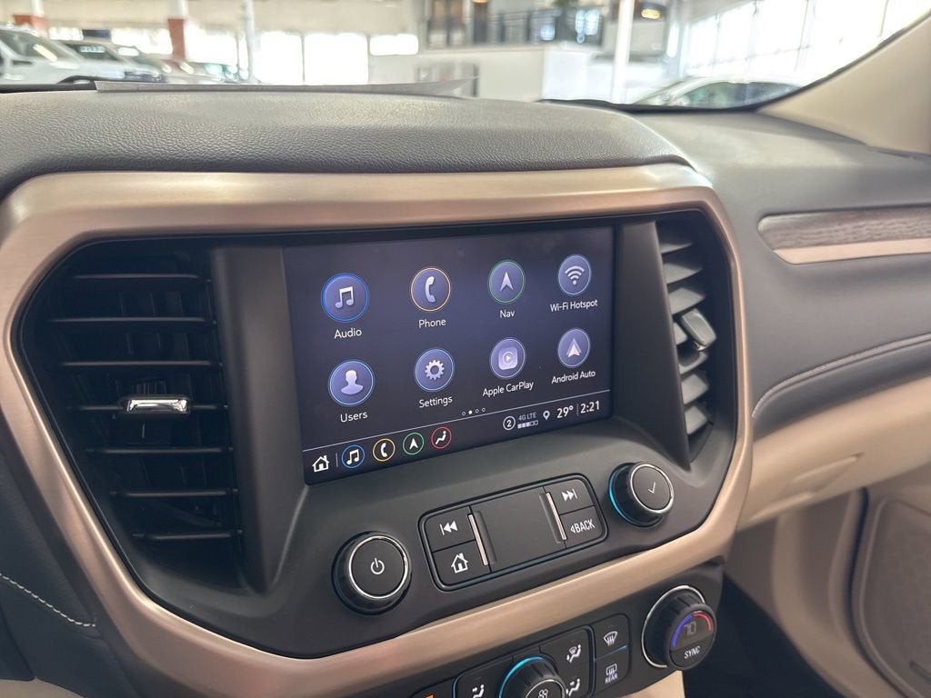 2023 GMC Acadia Denali