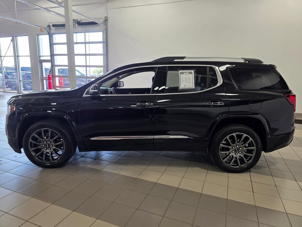 2023 GMC Acadia Denali