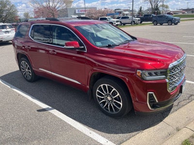 2022 GMC Acadia Denali