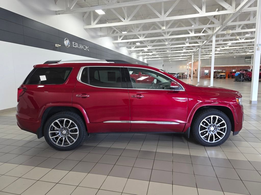 2022 GMC Acadia Denali