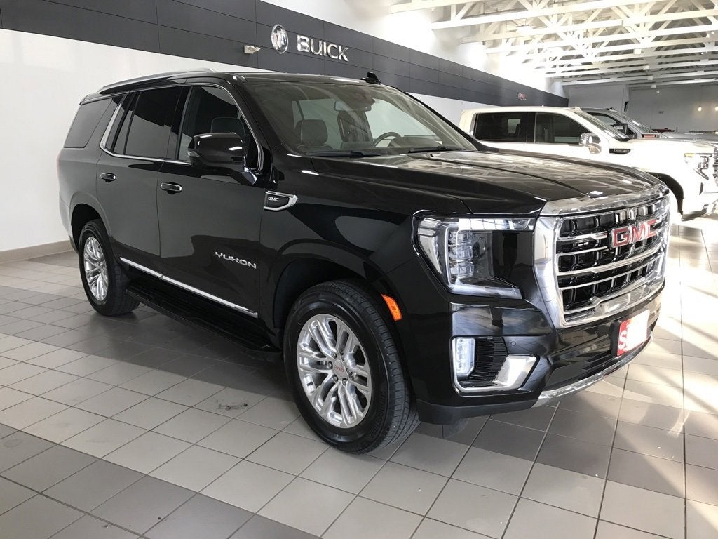 2023 GMC Yukon SLT