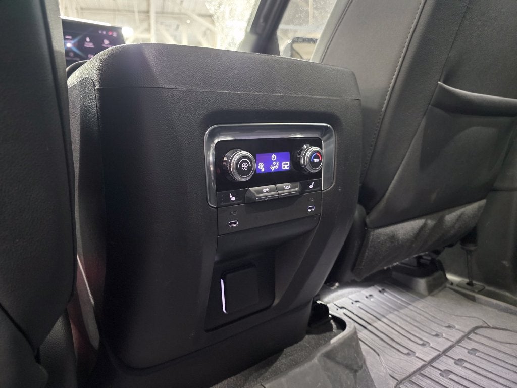 2025 GMC Yukon AT4