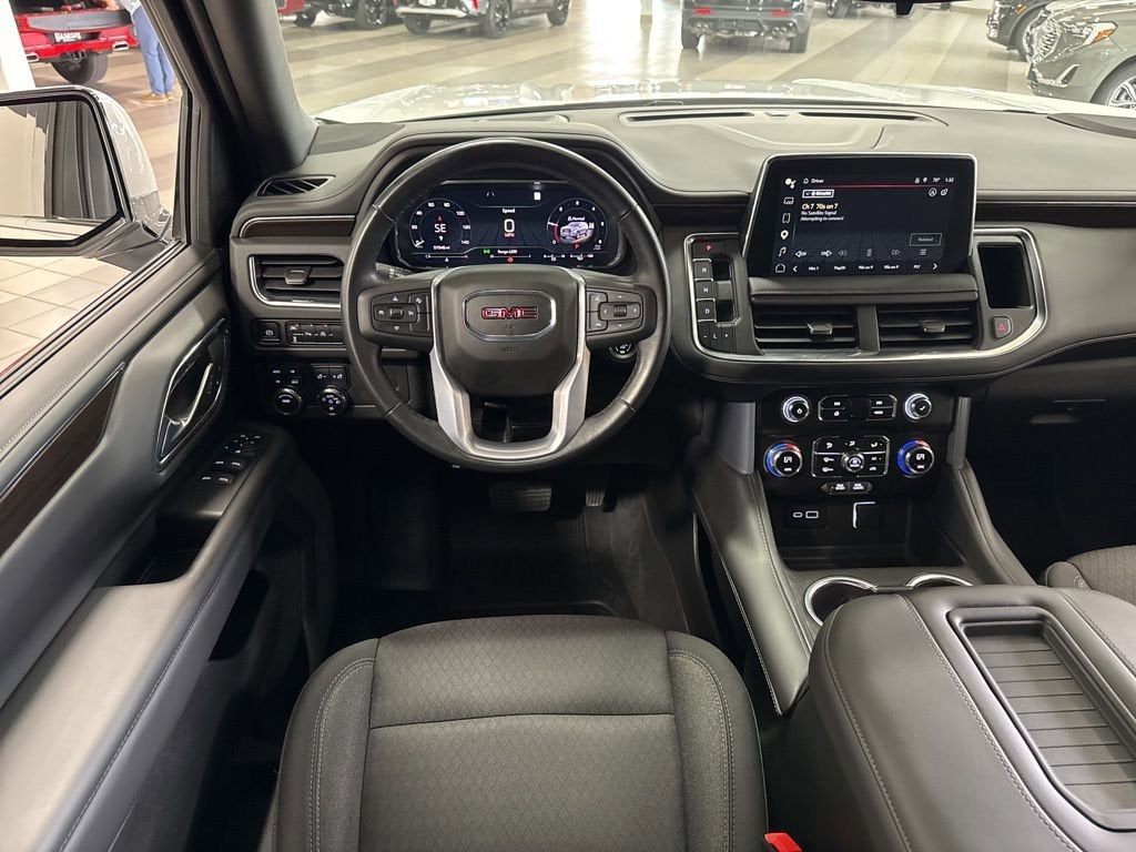 2023 GMC Yukon XL SLE