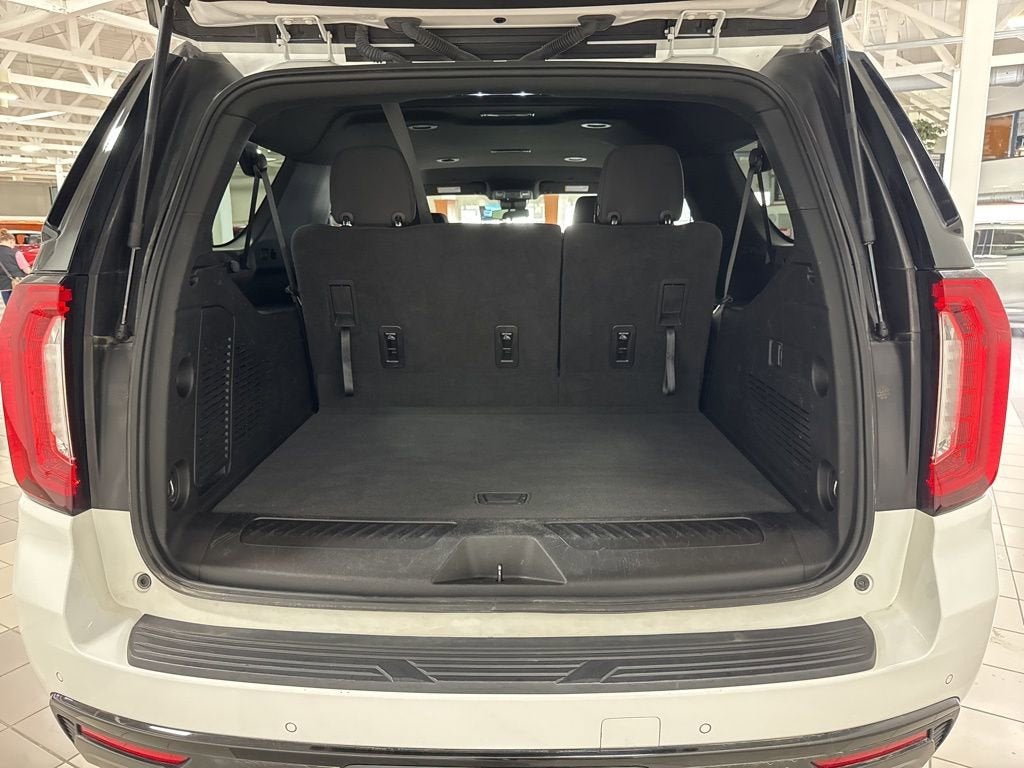 2023 GMC Yukon XL SLE