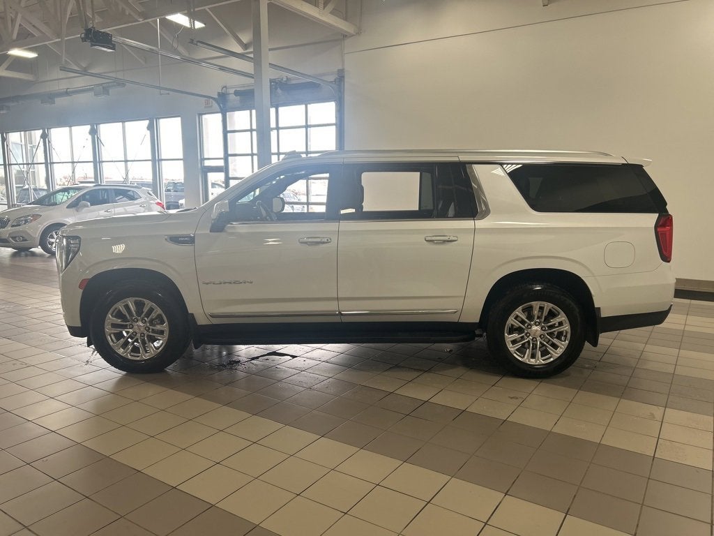 2023 GMC Yukon XL SLT