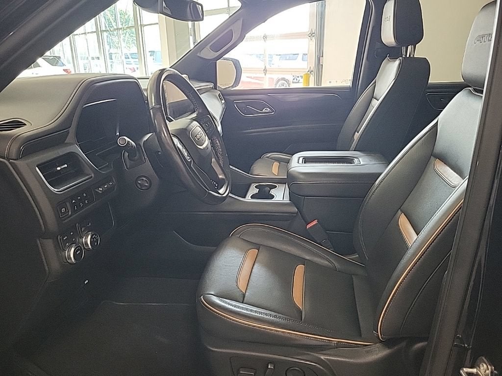 2023 GMC Yukon XL AT4