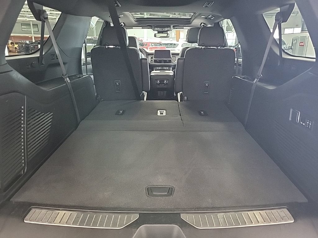 2023 GMC Yukon XL AT4