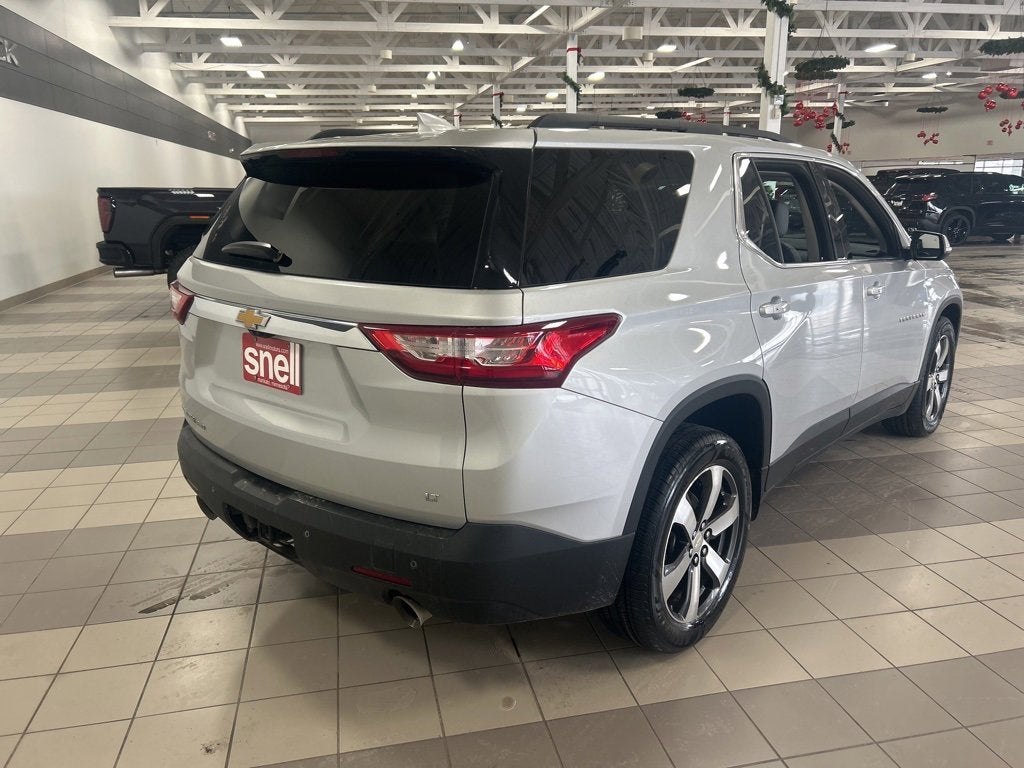 2021 Chevrolet Traverse LT Leather