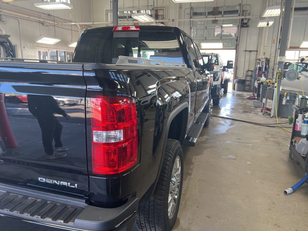 2017 GMC Sierra 2500 HD Denali