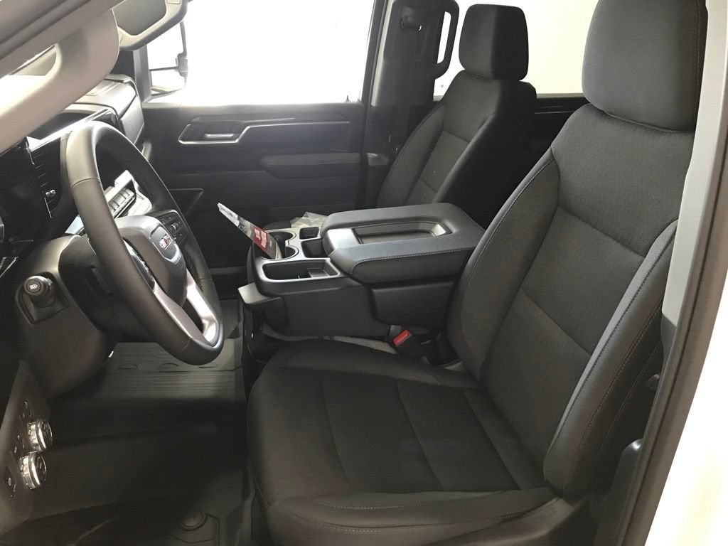 2026 GMC Sierra 3500 HD SLE