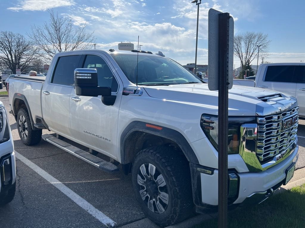 2025 GMC Sierra 3500 HD Denali
