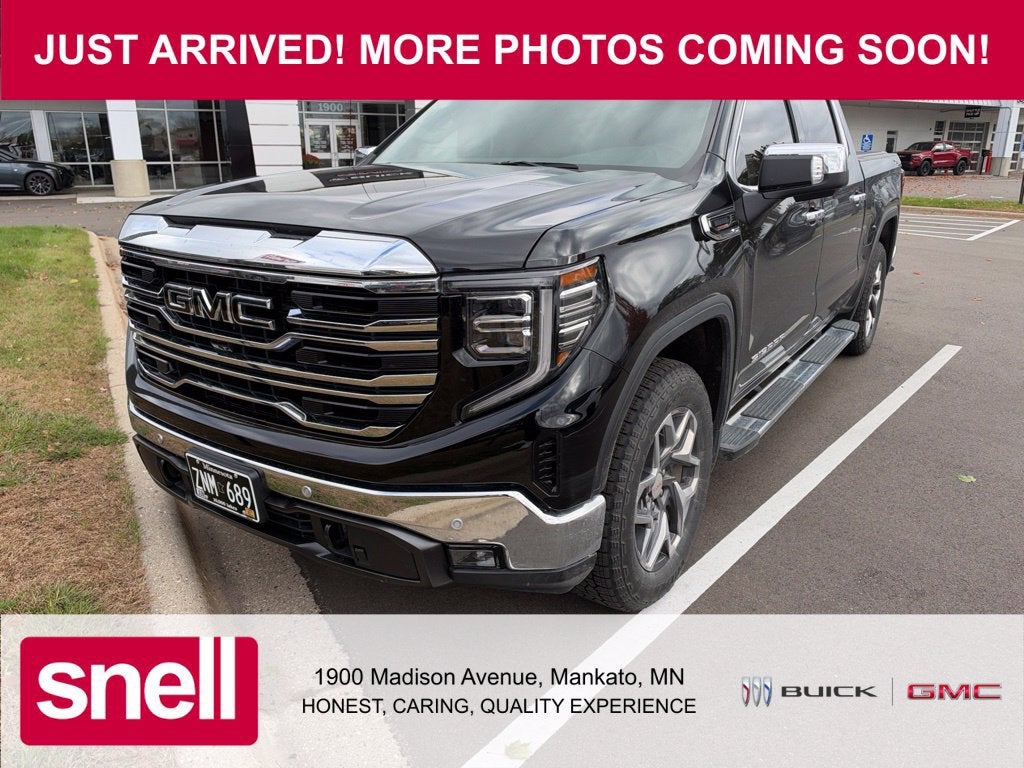 2025 GMC Sierra 1500 SLT