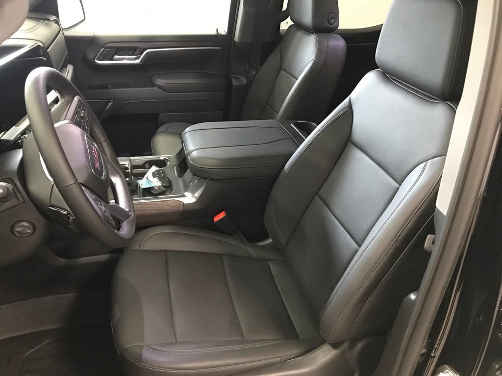 2026 GMC Sierra 1500 SLT - Photo 10