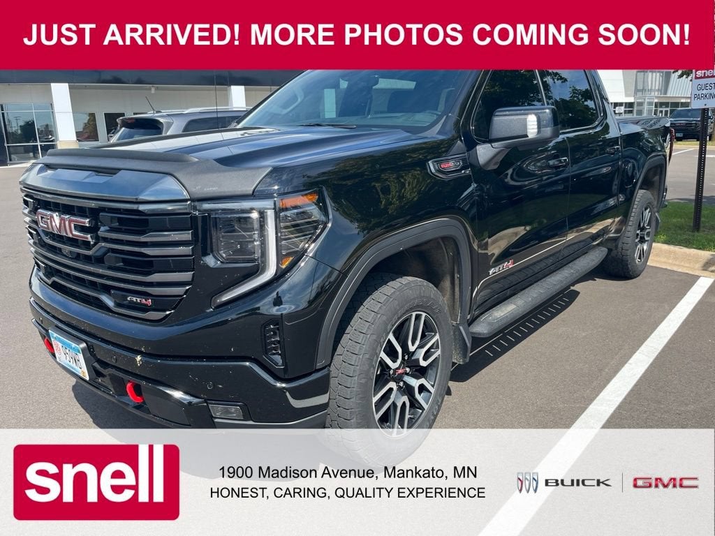 2024 GMC Sierra 1500 AT4