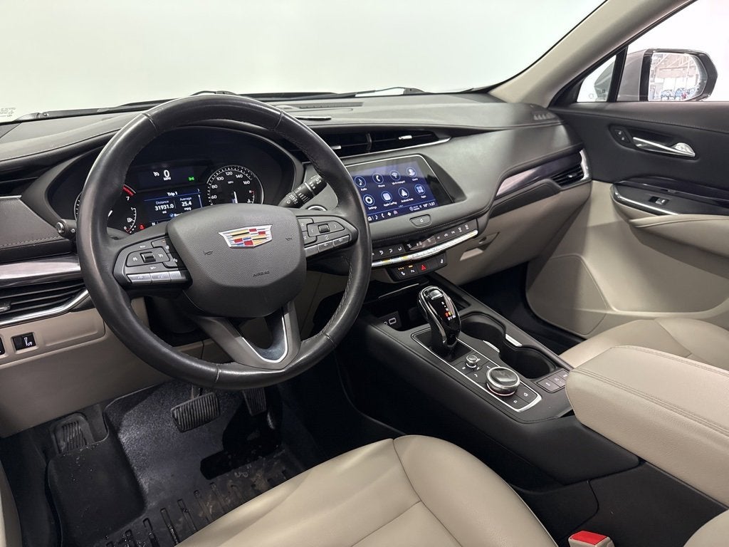 2023 Cadillac XT4 Luxury