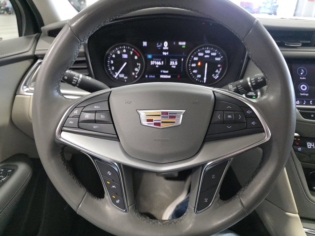 2022 Cadillac XT5 Premium Luxury