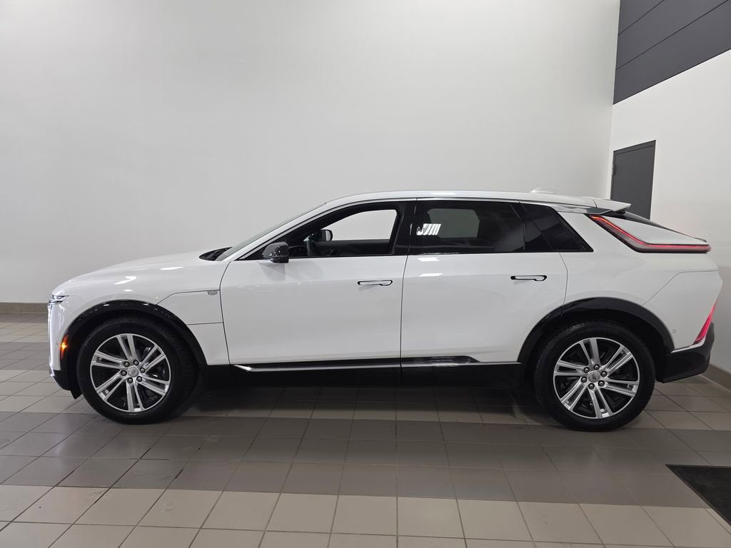 2024 Cadillac LYRIQ Tech