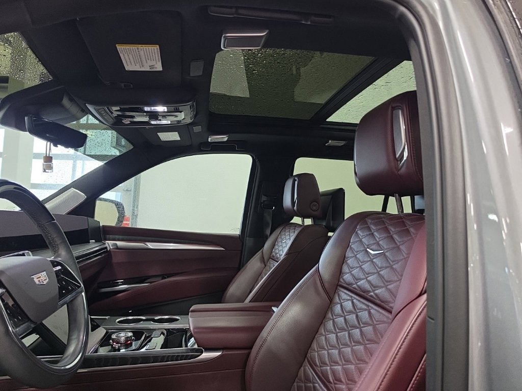 2025 Cadillac Escalade Premium Luxury