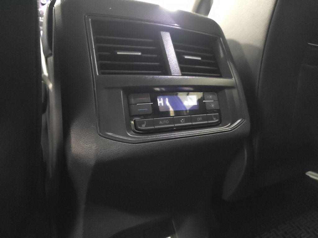 2022 Volkswagen Atlas 3.6L V6 SEL Premium R-Line