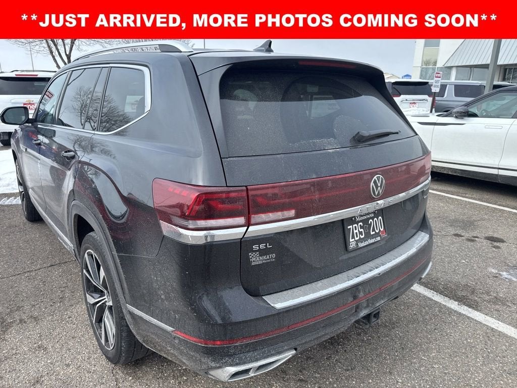 2024 Volkswagen Atlas 2.0T SEL Premium R-Line