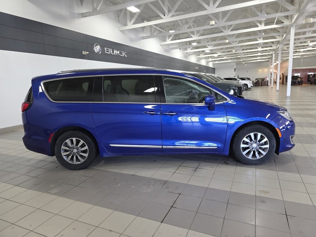 2020 Chrysler Pacifica Touring L Plus
