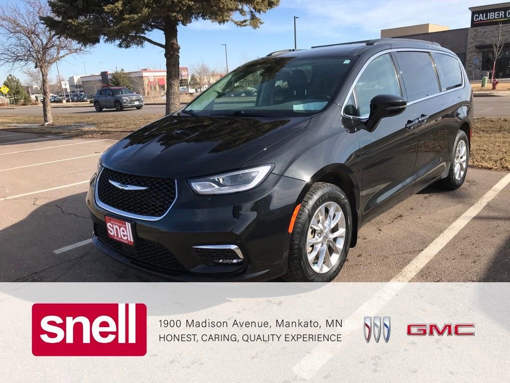 2022 Chrysler Pacifica Touring L