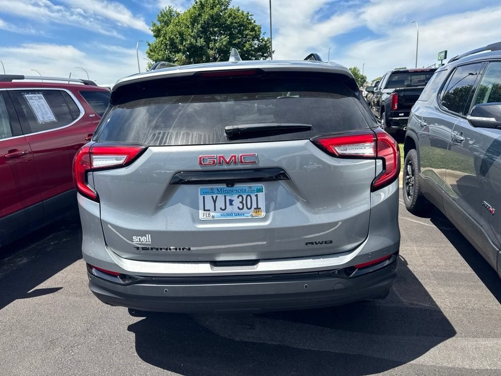 2024 GMC Terrain SLT