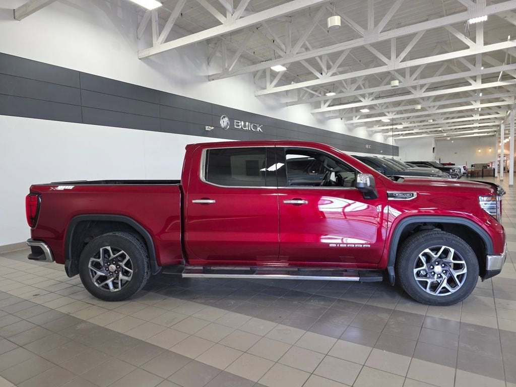 2022 GMC Sierra 1500 SLT
