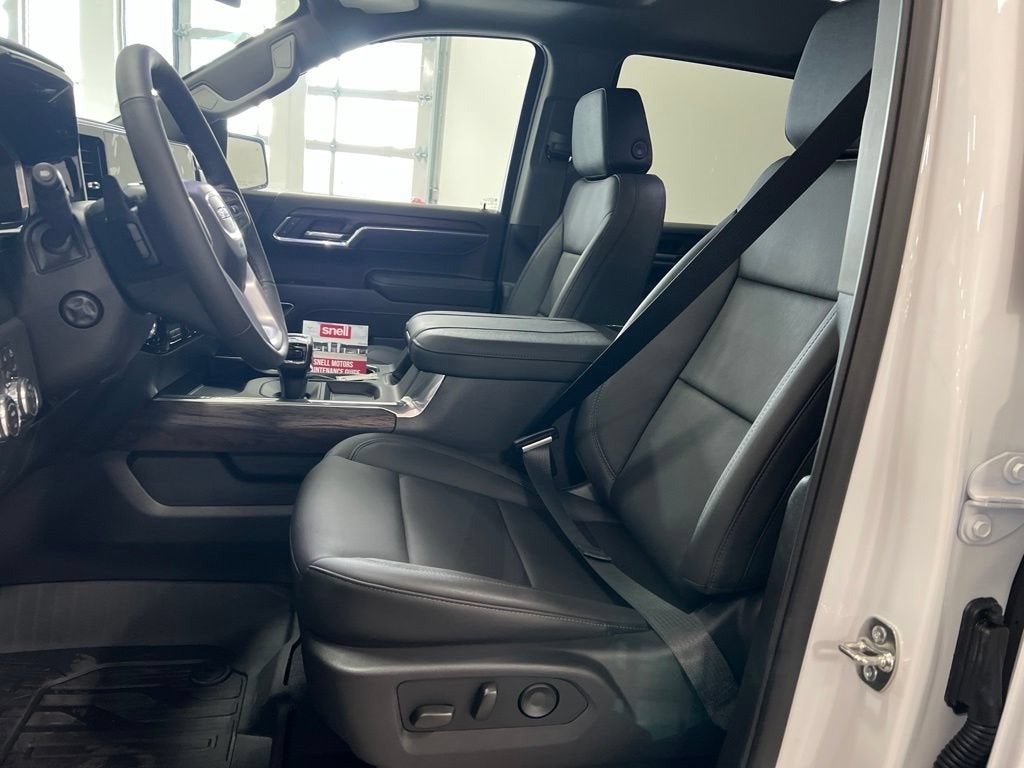 2026 GMC Sierra 1500 SLT - Photo 11