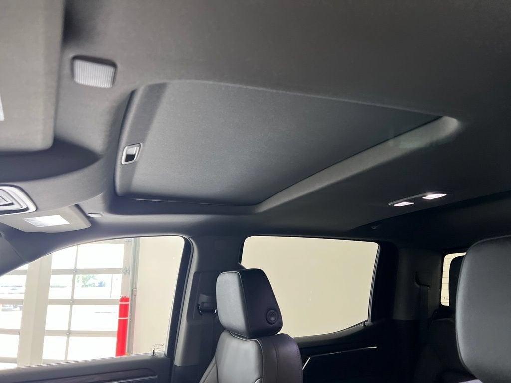 2026 GMC Sierra 1500 SLT - Photo 12