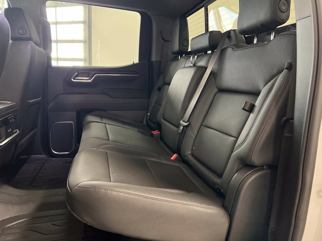 2026 GMC Sierra 1500 SLT - Photo 15